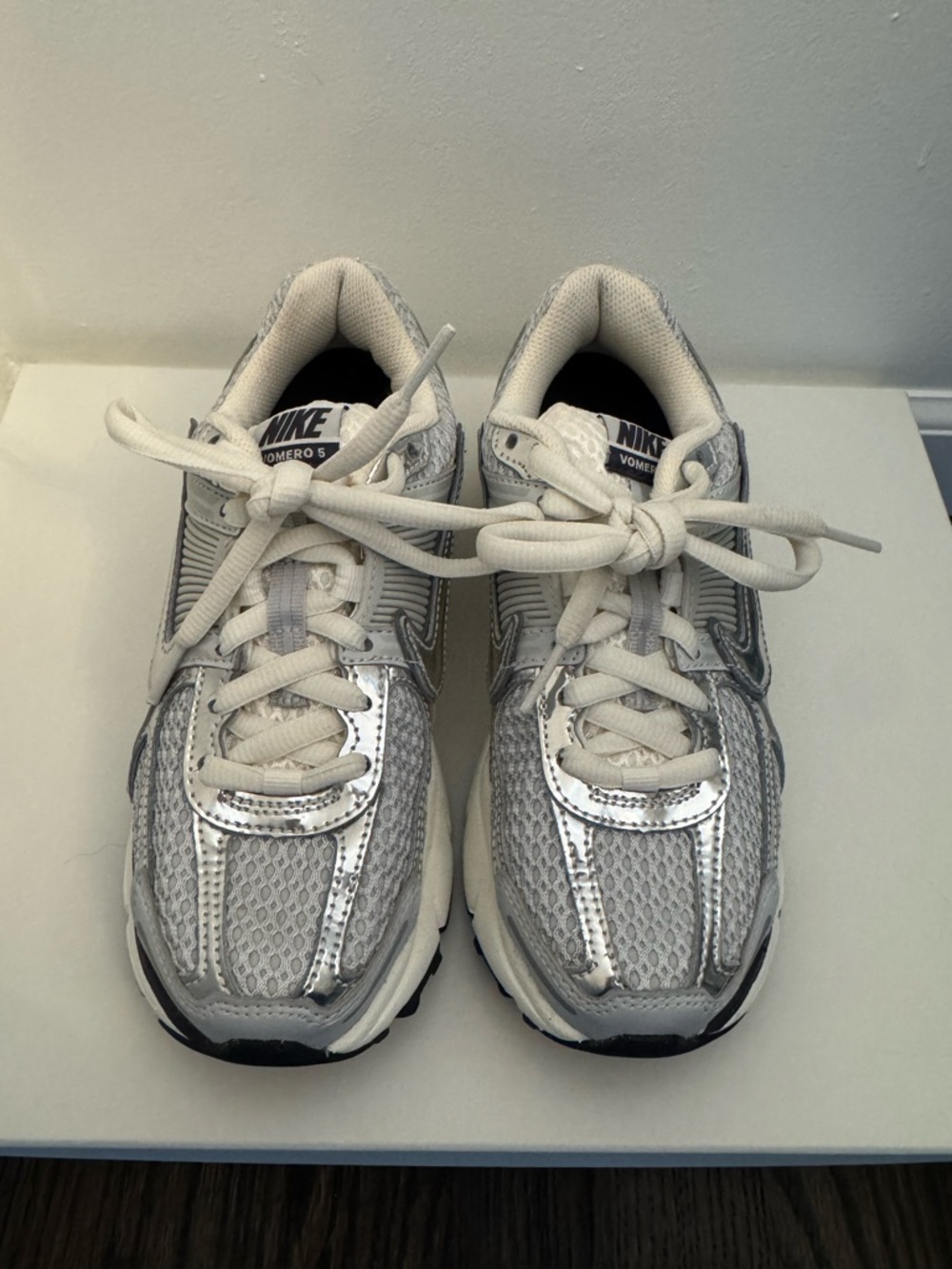 Nike Women's Vomero 5 Silver and White Running Shoes